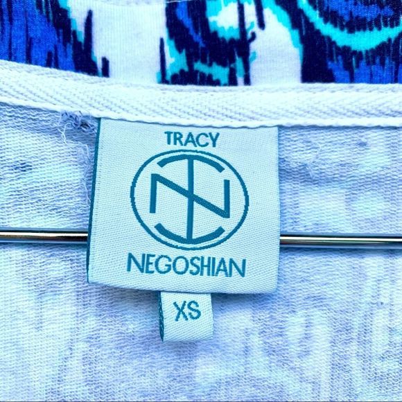 Tracy Negoshian Blue White Print Tunic Sweatshirt Size XS - Picture 7 of 7